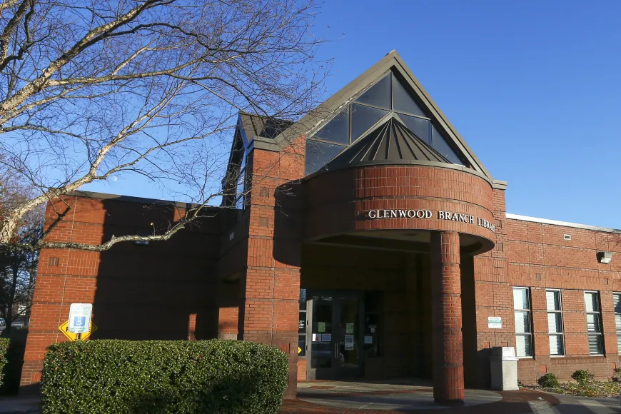 Glenwood Branch exterior
